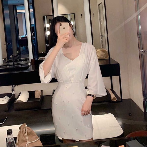 luxury evening dress 2021 autumn french celebrity temperament small white skirt heavy industrial thin v-neck waist strap, Black;gray
luxury evening dress 2021 autumn french celebrity temperament small white skirt heavy industrial thin v-neck waist strap, Black;gray