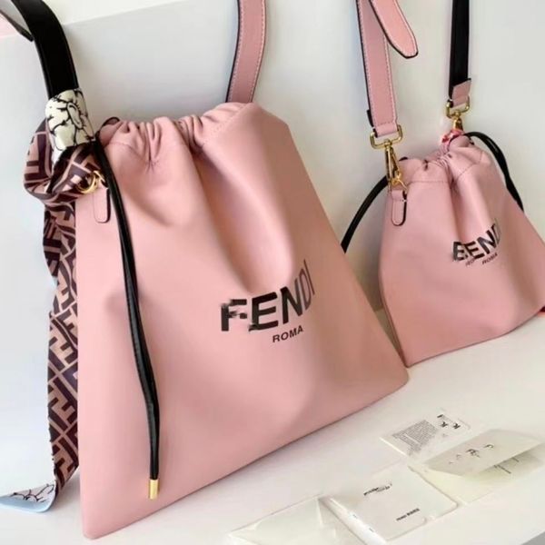 f family 2021 new classic leisure fashion wanglu same drawstring hand bag single shoulder messenger gift crossbody bag ysj
f family 2021 new classic leisure fashion wanglu same drawstring hand bag single shoulder messenger gift crossbody bag ysj