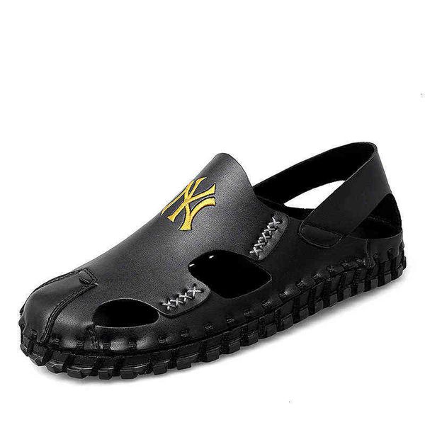 2021 spring and summer men's baotou sandals hand sewn large two wearing slippers breathable casual beach sho, Black
2021 spring and summer men's baotou sandals hand sewn large two wearing slippers breathable casual beach sho, Black