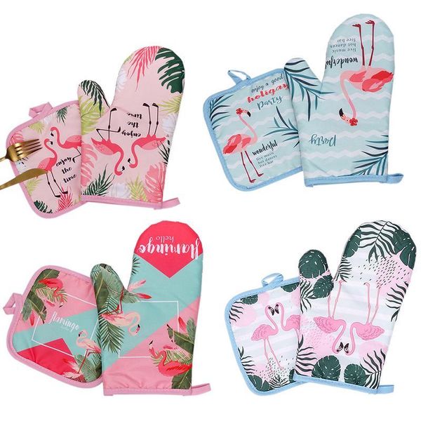 pair of microwave oven gloves insulation cotton kitchen pad cooking baking potholders mitts
pair of microwave oven gloves insulation cotton kitchen pad cooking baking potholders mitts