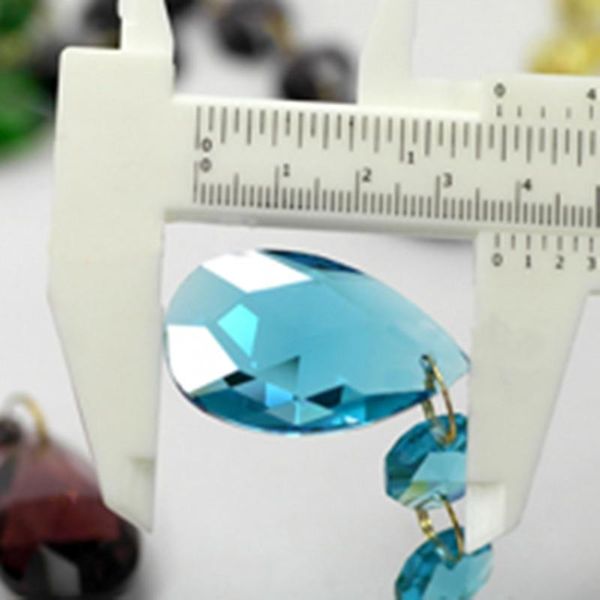 christmas decorations h-4.1" (105mm) 38mm crystal water drop +14mm octagon bead garland for decoration
christmas decorations h-4.1" (105mm) 38mm crystal water drop +14mm octagon bead garland for decoration