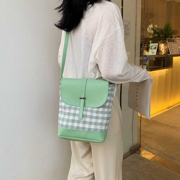 2021 small frh canvas plaid leather bucket bag women's korean fashion texture girl's one shoulder msenger bag
2021 small frh canvas plaid leather bucket bag women's korean fashion texture girl's one shoulder msenger bag