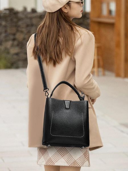 evening bags genuine leather handbag bucket bag fashion all-match first layer cowhide shoulder messenger female
evening bags genuine leather handbag bucket bag fashion all-match first layer cowhide shoulder messenger female