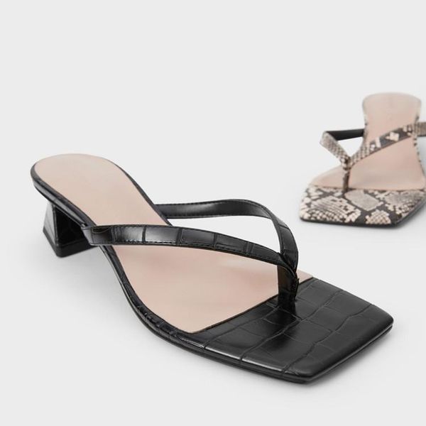 shoes woman's slippers slides med rubber flip flops fashion 2021 soft summer hawaiian luxury rome hoof heels microfiber strange, Black
shoes woman's slippers slides med rubber flip flops fashion 2021 soft summer hawaiian luxury rome hoof heels microfiber strange, Black