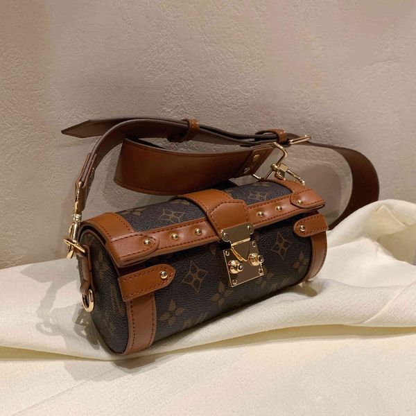 luxury herme handbags and storage miocra koly viking temple old hua cylinder bag female 2021 new fashion single shoulder
luxury herme handbags and storage miocra koly viking temple old hua cylinder bag female 2021 new fashion single shoulder