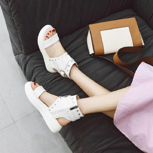 zawsthia 2021 white black blue open toe punk rock casual flats sandals woman summer shoes platform flat with stud rivets
zawsthia 2021 white black blue open toe punk rock casual flats sandals woman summer shoes platform flat with stud rivets