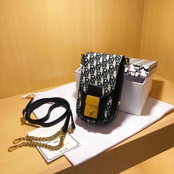 luxury handbags 2021 autumn new net red vintage canvas embroidered mini mobile phone single shoulder diagonal hand versatile women's ba
luxury handbags 2021 autumn new net red vintage canvas embroidered mini mobile phone single shoulder diagonal hand versatile women's ba