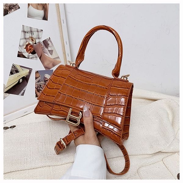 outlet sale 80% off bag female autumn and winter new fashion letter what missing bag 2022 single shoulder diagonal cross portable stone patt
outlet sale 80% off bag female autumn and winter new fashion letter what missing bag 2022 single shoulder diagonal cross portable stone patt