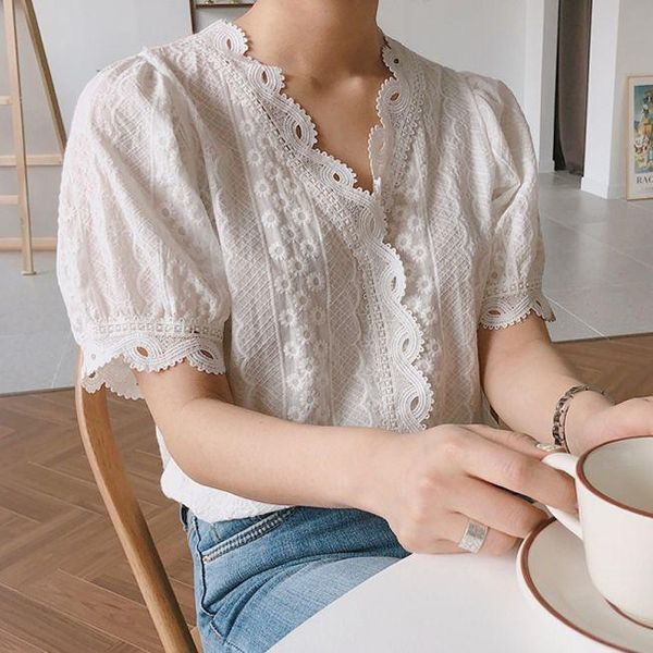 women's blouses & shirts chesapeake is pure and fresh hollow out v-neck shirt frock, White
women's blouses & shirts chesapeake is pure and fresh hollow out v-neck shirt frock, White