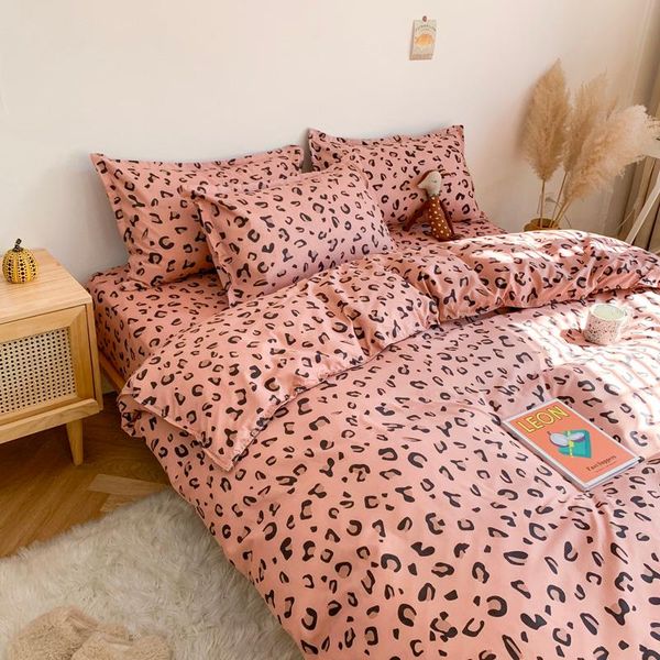 bedding sets home textile leopard duvet cover pillowcase bed sheet ab side quilt boy kid teen girl linens set king
bedding sets home textile leopard duvet cover pillowcase bed sheet ab side quilt boy kid teen girl linens set king
