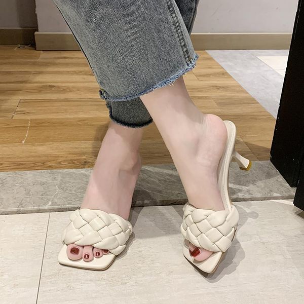 slippers 2021 summer fashion simple korean woven sandals and female stiletto mid-heel, Black
slippers 2021 summer fashion simple korean woven sandals and female stiletto mid-heel, Black
