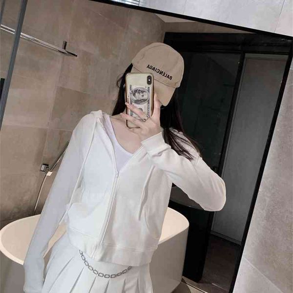 t6890 knitted autumn 2021 new loose simple slim fit, thin and pure desire, little white rabbit hooded sweater coat, female, Black
t6890 knitted autumn 2021 new loose simple slim fit, thin and pure desire, little white rabbit hooded sweater coat, female, Black