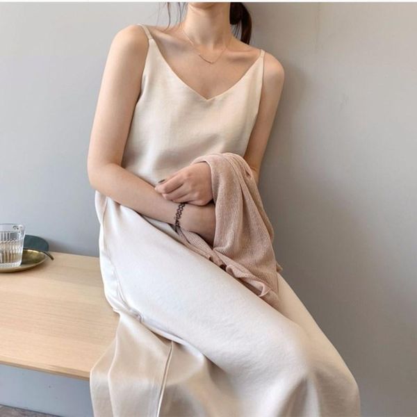 casual dresses spring summer women satin dress luxury sundress imitation silky sleeveless v-neck ladies elegant party, Black;gray
casual dresses spring summer women satin dress luxury sundress imitation silky sleeveless v-neck ladies elegant party, Black;gray