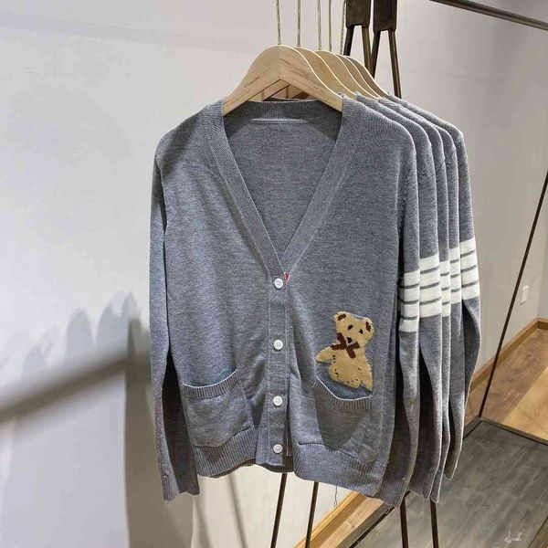 hello little bear cardigan 1353 four-color cartoon pattern spring and summer new korean loose wool sweater coat, White;black
hello little bear cardigan 1353 four-color cartoon pattern spring and summer new korean loose wool sweater coat, White;black