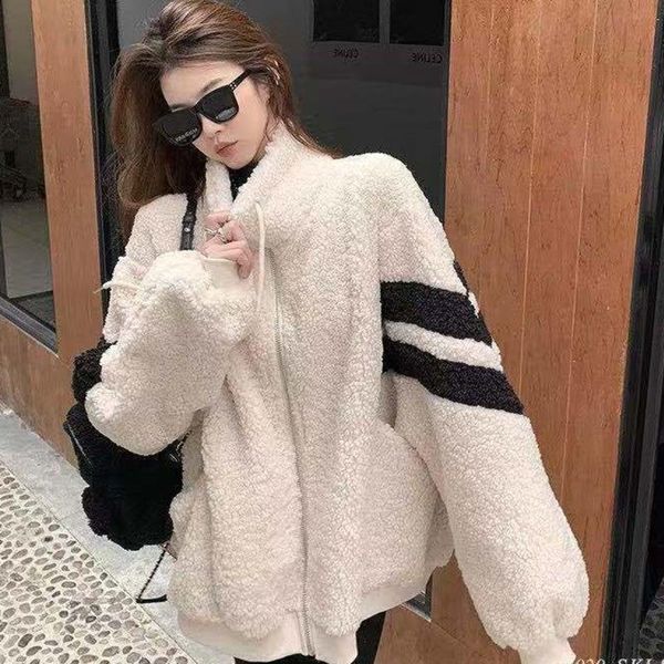 jacket woman outerwear autumn kawaii teddy bear white fur oversize hoodies harajuku bomber faux lambs coat fleece streetwear women's ja, Black;brown
jacket woman outerwear autumn kawaii teddy bear white fur oversize hoodies harajuku bomber faux lambs coat fleece streetwear women's ja, Black;brown