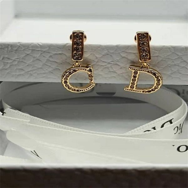 designer jewelry letter rhinestone made brass fashion earrings earrings 925 silver needles zt69
designer jewelry letter rhinestone made brass fashion earrings earrings 925 silver needles zt69