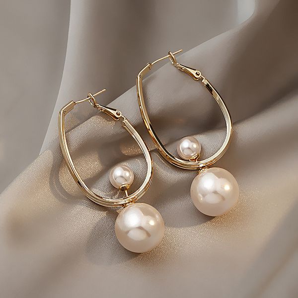 2021 new arrival dominated fashion fine pearl drop studs ear charm contracted senior geometric metal temperament earrings jewelry unusual gi, Golden
2021 new arrival dominated fashion fine pearl drop studs ear charm contracted senior geometric metal temperament earrings jewelry unusual gi, Golden