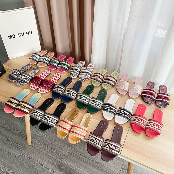 d family embroidered slippers for women's summer wear flat bottomed 2021 new letters fashion casual old french sandals{category}, Black
d family embroidered slippers for women's summer wear flat bottomed 2021 new letters fashion casual old french sandals{category}, Black