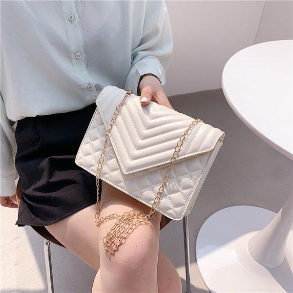 women's premium texture luxury shoulder bag 2021 fashion designer stitching chain small square wild messenger bags
women's premium texture luxury shoulder bag 2021 fashion designer stitching chain small square wild messenger bags