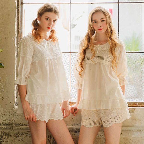 lace floral embroidery solid cotton pajamas suit homewear woman summer sleepwear bow princess luxurious nightgown, Black;red
lace floral embroidery solid cotton pajamas suit homewear woman summer sleepwear bow princess luxurious nightgown, Black;red
