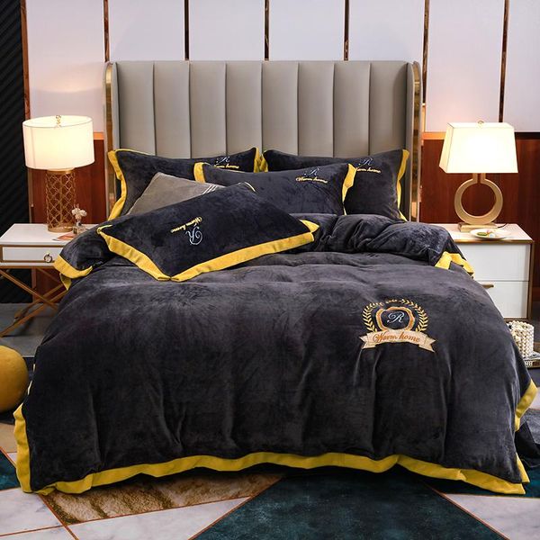 bedding sets embroidery crystal velvet set flannel suit keep warm duvet cover milk bed sheet pillowcase wide side design
bedding sets embroidery crystal velvet set flannel suit keep warm duvet cover milk bed sheet pillowcase wide side design