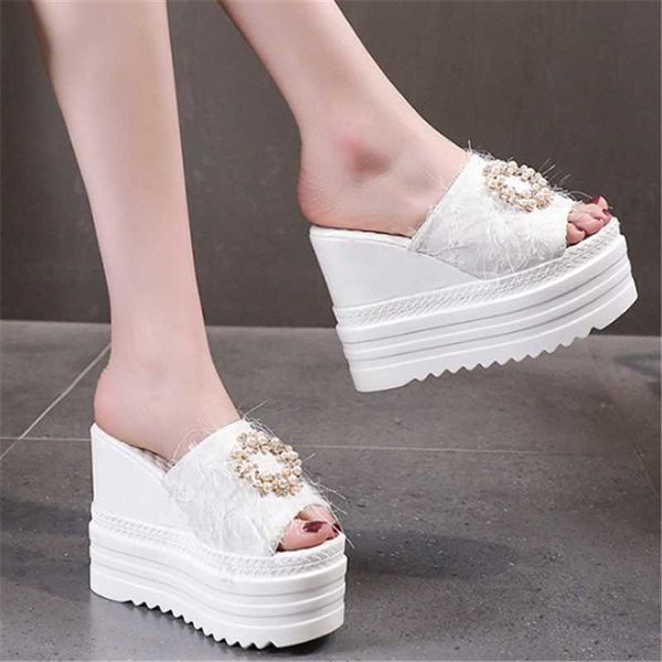 woman beach pearl flip flops 2021 summer outside sandals slip- resistant platform slippers thick bottom wedge high heels, Black
woman beach pearl flip flops 2021 summer outside sandals slip- resistant platform slippers thick bottom wedge high heels, Black