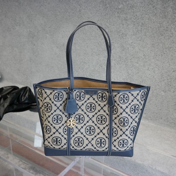 new tot shopping mommy tb old cowhide shoulder high capacity commuter bag
new tot shopping mommy tb old cowhide shoulder high capacity commuter bag