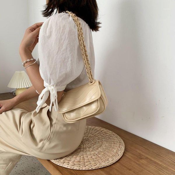 evening bags women's bag 2021 fashion leather underarm single shoulder chain french niche messenger cross1
evening bags women's bag 2021 fashion leather underarm single shoulder chain french niche messenger cross1