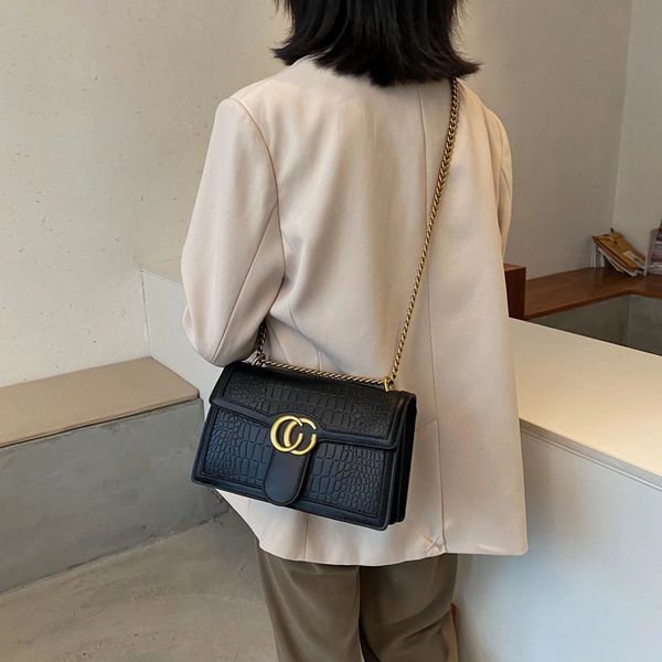 factory direct sale 75% off women's new alligator chain shoulder korean women's messenger pu small square bags
factory direct sale 75% off women's new alligator chain shoulder korean women's messenger pu small square bags