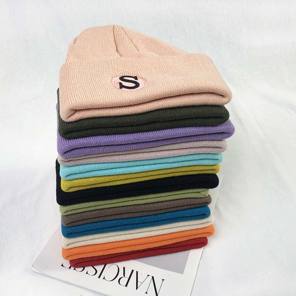 hat letter s embroidered cold wool knitted warm autumn winter couple men and women, Blue;gray
hat letter s embroidered cold wool knitted warm autumn winter couple men and women, Blue;gray