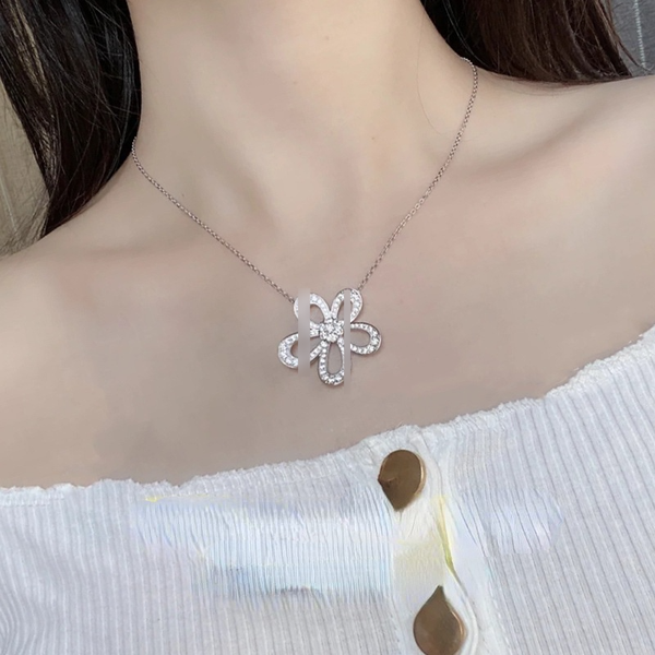 large flower necklace s925 silver five petal flower diamond pendant women's luxury gift colorfast gold chain jewelry accessories
large flower necklace s925 silver five petal flower diamond pendant women's luxury gift colorfast gold chain jewelry accessories