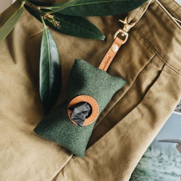 dog travel & outdoors portable pet poop bag dispenser carrier cleaning waste garbage bags pouch q0ka
dog travel & outdoors portable pet poop bag dispenser carrier cleaning waste garbage bags pouch q0ka