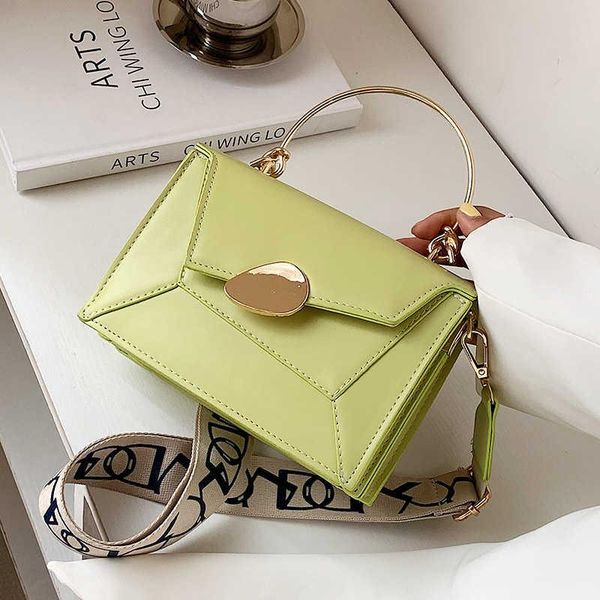 evening bags women's stitching pu leather crossbody bag with metal short handles summer fashion chain small shoulder purses and handbag
evening bags women's stitching pu leather crossbody bag with metal short handles summer fashion chain small shoulder purses and handbag