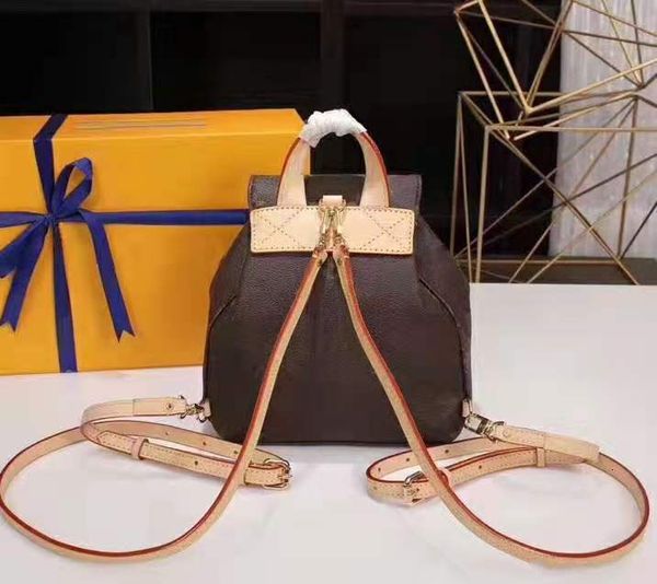 outlet2020wholesale genuine leather backpack for wome purse women fashion back pack shoulder handbag presbyopic messenger bag
outlet2020wholesale genuine leather backpack for wome purse women fashion back pack shoulder handbag presbyopic messenger bag