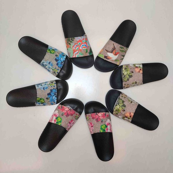 2021 fashion mens womens summer sandals beach slippers ladies flip flops loafers slides shoes dust bag size 35-45 stzmstzm, Black
2021 fashion mens womens summer sandals beach slippers ladies flip flops loafers slides shoes dust bag size 35-45 stzmstzm, Black