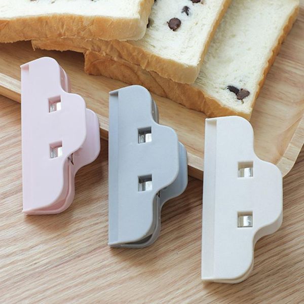 bag clips 10pcs/lot househould food snack storage seal sealing clamp kitchen tool home close clip
bag clips 10pcs/lot househould food snack storage seal sealing clamp kitchen tool home close clip