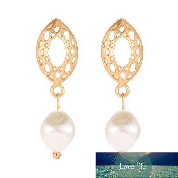 korean pearl earrings creative geometric hollow pattern stud earrings for women metal earing jewelry earings earring kolczyki  factory price, Golden;silver
korean pearl earrings creative geometric hollow pattern stud earrings for women metal earing jewelry earings earring kolczyki  factory price, Golden;silver