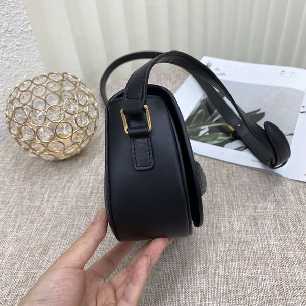 2020 new style fashion and contracted appropriate collection of small belongings adjustable shoulder straps especially to show the texture 1
2020 new style fashion and contracted appropriate collection of small belongings adjustable shoulder straps especially to show the texture 1