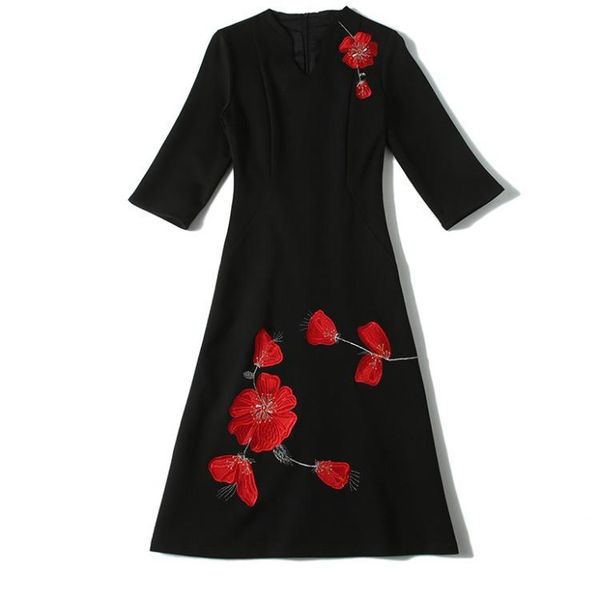 casual dresses autumn and winter retro temperament heavy embroidery slim waist dress bag hip mid-length, Black;gray
casual dresses autumn and winter retro temperament heavy embroidery slim waist dress bag hip mid-length, Black;gray