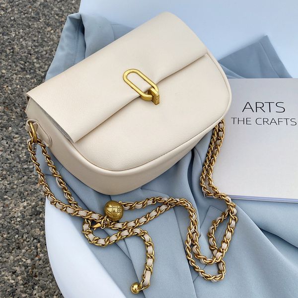 messenger bagssmall shoulder texture simple single 2021 fashionable fashion women's messenger chain saddle bag
messenger bagssmall shoulder texture simple single 2021 fashionable fashion women's messenger chain saddle bag