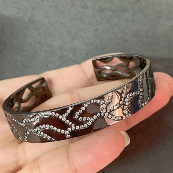 chic women bracelet black gold plated cz bangles bracelets for girls women for party wedding nice gift 52 t2, Golden;silver
chic women bracelet black gold plated cz bangles bracelets for girls women for party wedding nice gift 52 t2, Golden;silver