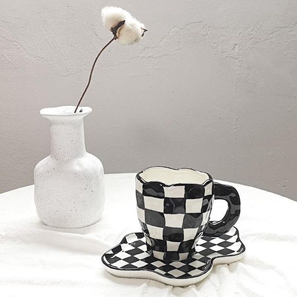 mugs black and white plaid mug, hand-squeezed ceramic irregular hand-painted coffee cup, high-value plate breakfast
mugs black and white plaid mug, hand-squeezed ceramic irregular hand-painted coffee cup, high-value plate breakfast