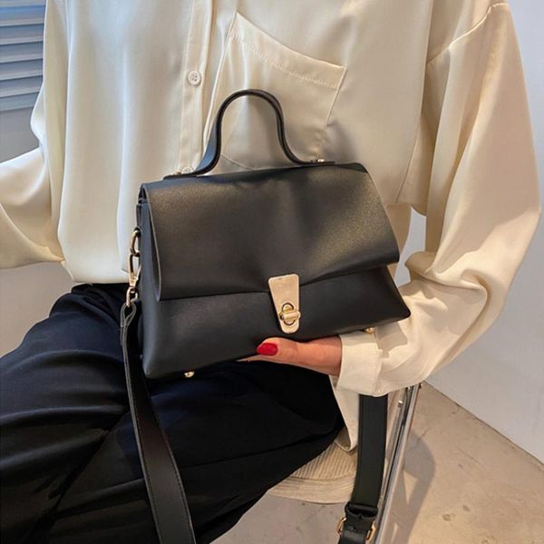 fashion soft shoulder crossbody messenger bag 2021 women handbags tote famous ladies luxury design bags
fashion soft shoulder crossbody messenger bag 2021 women handbags tote famous ladies luxury design bags
