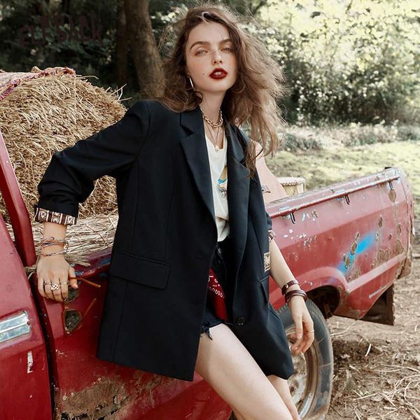 women's suits & blazers elfsack solid chic single breasted korean blazer women jacket,2021 autumn vintage butterfly feminism ladies ove, White;black
women's suits & blazers elfsack solid chic single breasted korean blazer women jacket,2021 autumn vintage butterfly feminism ladies ove, White;black