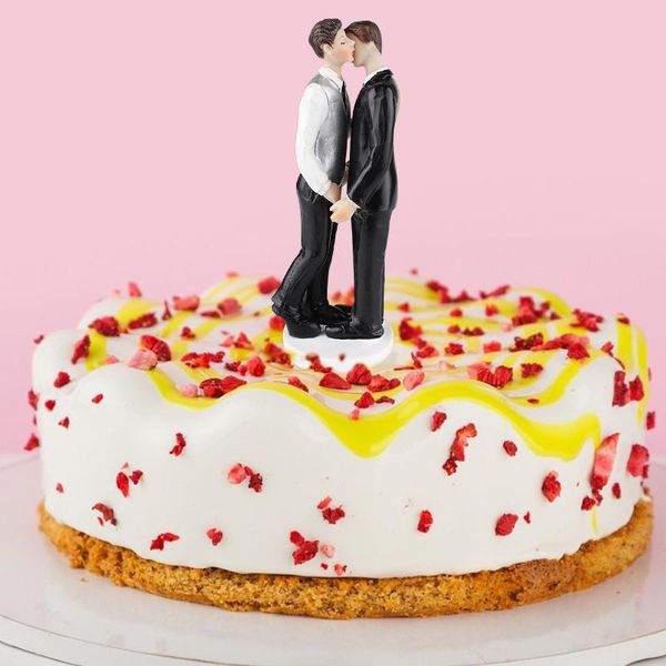 gay couple wedding cake er grooms / lesbian figurines two men decoration craft tools
gay couple wedding cake er grooms / lesbian figurines two men decoration craft tools