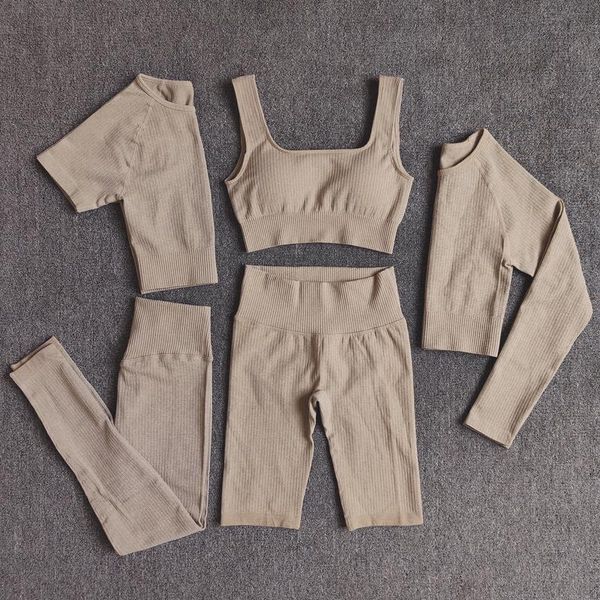 yoga outfit seamless set women's sportswear workout clothes athletic wear gym legging fitness bra crop long sleeve sports suits 
yoga outfit seamless set women's sportswear workout clothes athletic wear gym legging fitness bra crop long sleeve sports suits