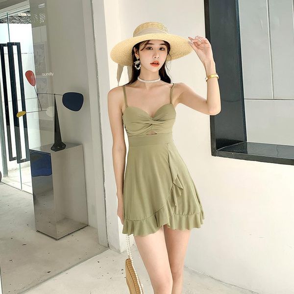 two-piece suits 2021 korean style swimsuit girls fused breasts trikini family swimsuits one-piece swimwear women female swimskirt
two-piece suits 2021 korean style swimsuit girls fused breasts trikini family swimsuits one-piece swimwear women female swimskirt