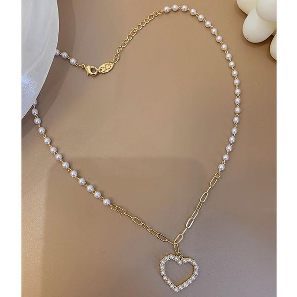 chains real gold plating sweet temperament pearl inlaid heart-shaped collarbone necklace short chain french retro, Silver
chains real gold plating sweet temperament pearl inlaid heart-shaped collarbone necklace short chain french retro, Silver