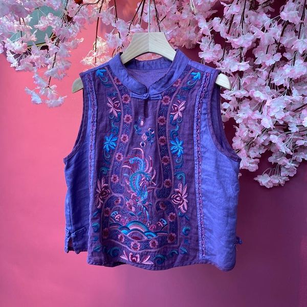 ethnic clothing 2021 chinese style improved retro national linen heavy embroidery vest craft women loose versatile tang suit, Red
ethnic clothing 2021 chinese style improved retro national linen heavy embroidery vest craft women loose versatile tang suit, Red