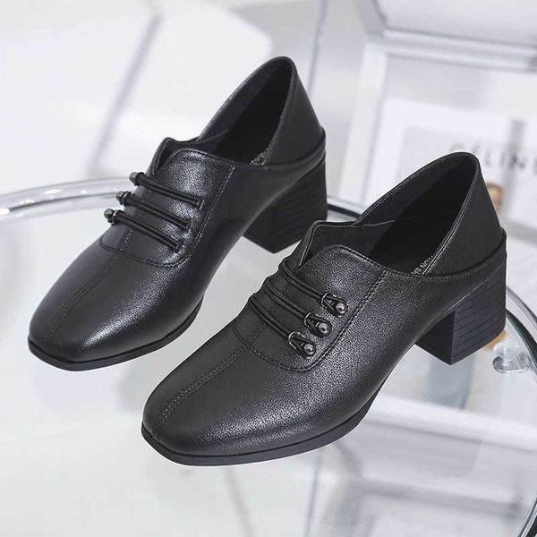 small leather sho women's mid heel british style single in autumn and winter 2021 thick heel shallow mouth soft sole high heels
small leather sho women's mid heel british style single in autumn and winter 2021 thick heel shallow mouth soft sole high heels